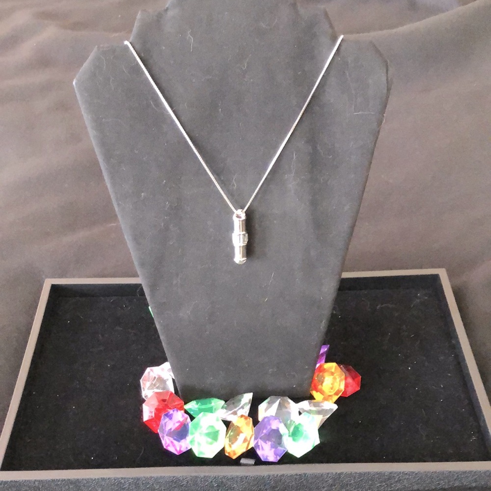 Lia Sophia 36” silver necklace w/ accent pendant